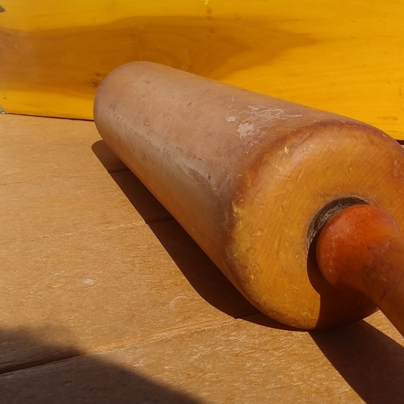 Vintage 1940s Large 23" Wooden Rolling Pin from Mid-Centery America - Great Cond - Picture 5 of 5
